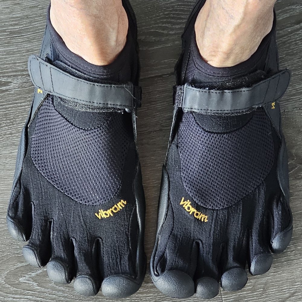 Vibram FiveFingers Black with Yellow Logo Toe Shoes